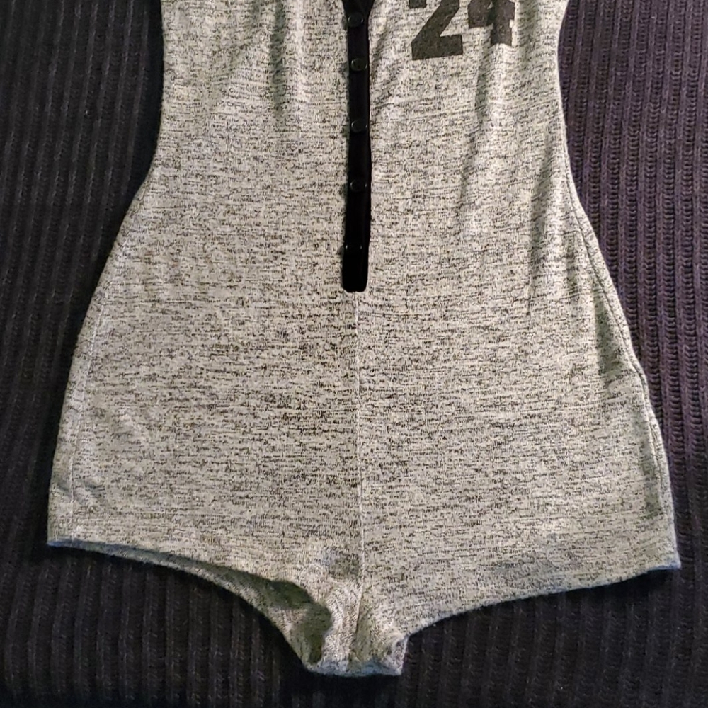 Romper - Picture 5 of 5